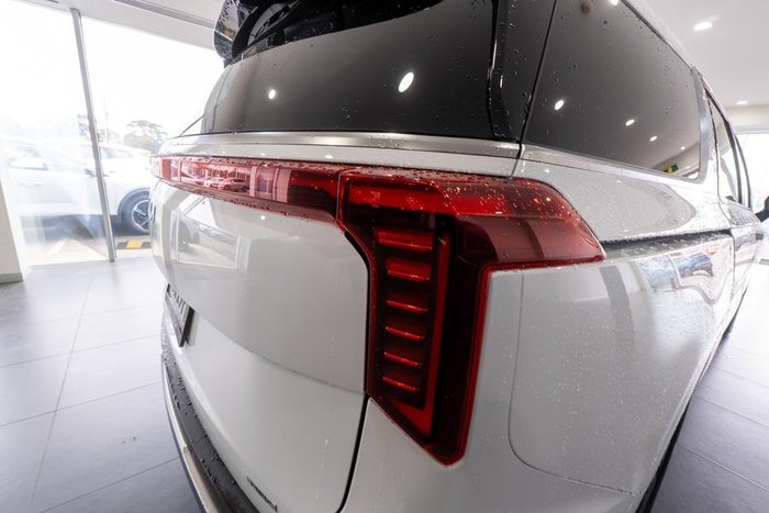 2024 Kia Carnival GT-Line HEV