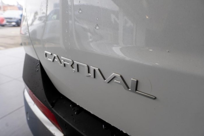 2024 Kia Carnival GT-Line HEV