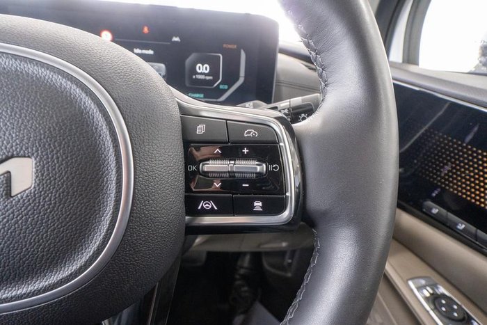 2024 Kia Carnival GT-Line HEV