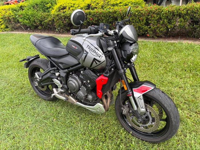 2023 Triumph TRIDENT 660 Silver