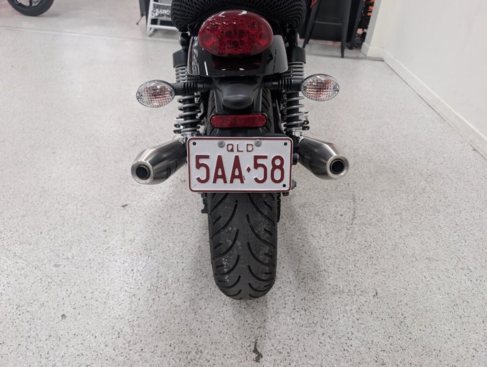 2024 Triumph 2024 Triumph 900CC Speed Twin 900 MATT KHAKI GREEN