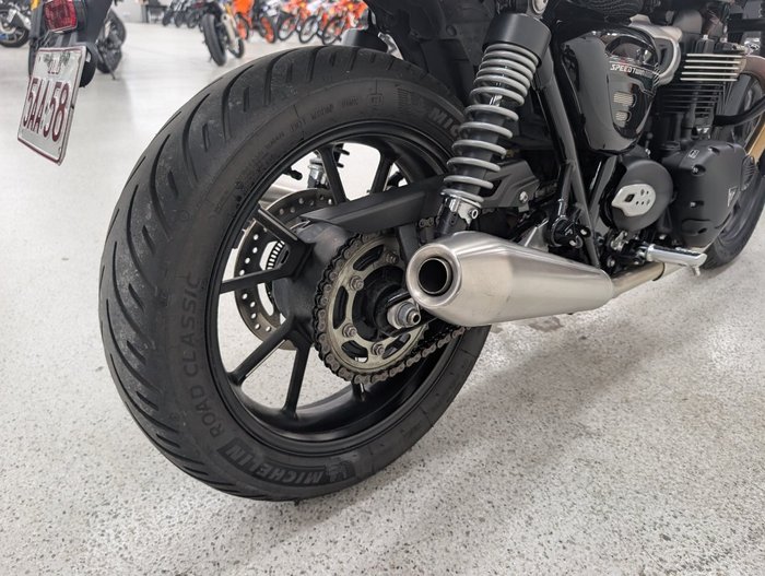 2024 Triumph 2024 Triumph 900CC Speed Twin 900 MATT KHAKI GREEN