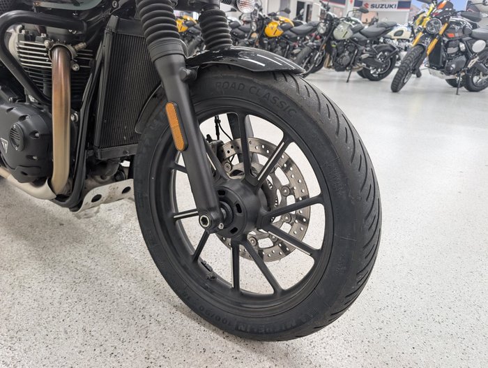 2024 Triumph 2024 Triumph 900CC Speed Twin 900 MATT KHAKI GREEN