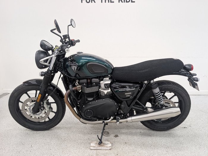 2024 Triumph 2024 Triumph 900CC Speed Twin 900 MATT KHAKI GREEN