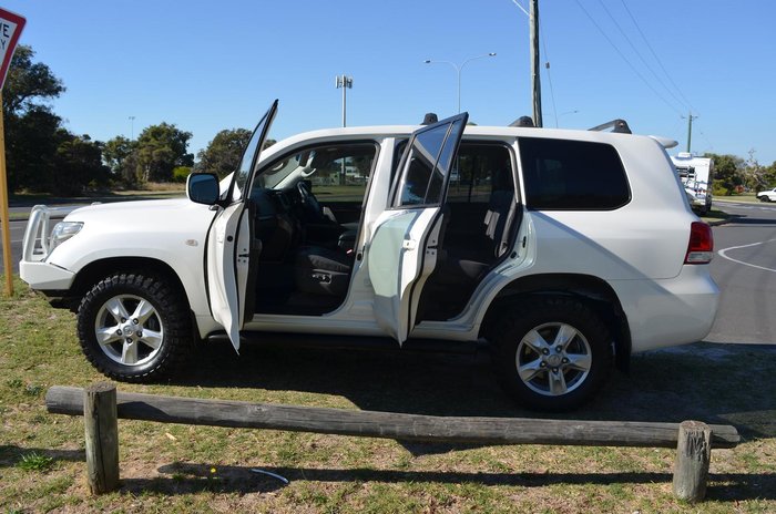 2010 Toyota Landcruiser Sahara