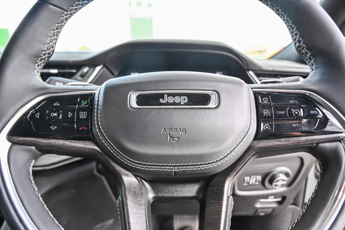 2022 Jeep Grand Cherokee Overland