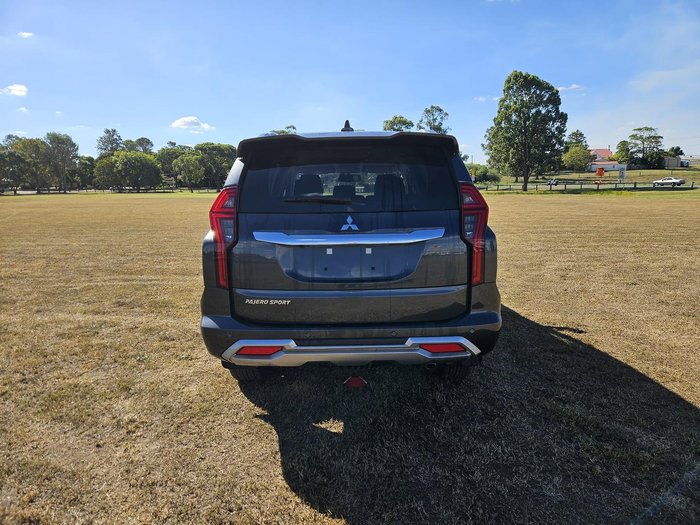 2025 Mitsubishi Pajero Sport GLS
