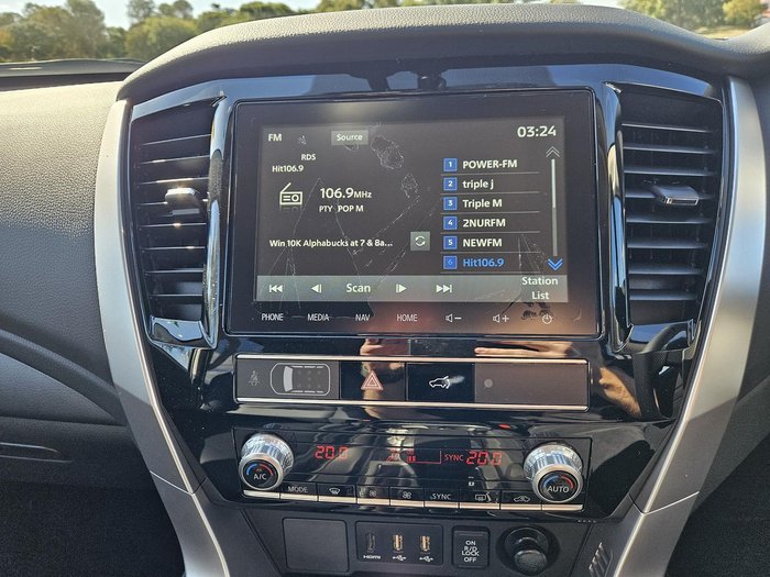 2025 Mitsubishi Pajero Sport GLS