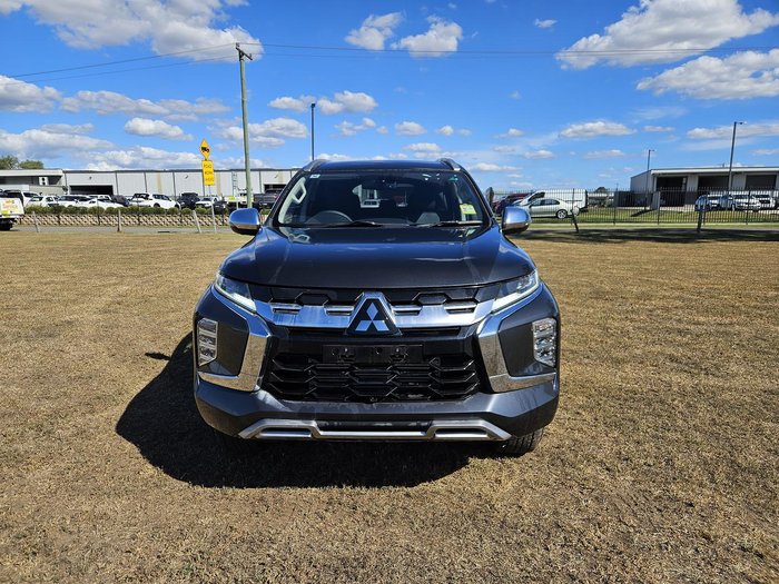 2025 Mitsubishi Pajero Sport GLS