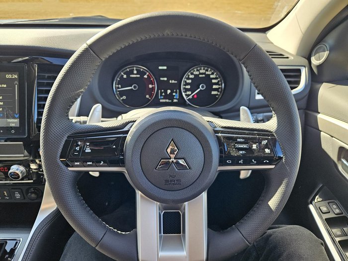 2025 Mitsubishi Pajero Sport GLS