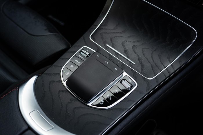 2023 Mercedes-Benz GLC-Class GLC300