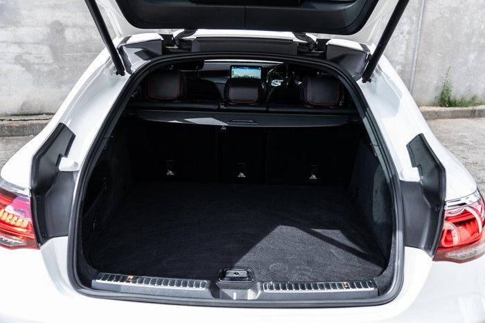 2023 Mercedes-Benz GLC-Class GLC300