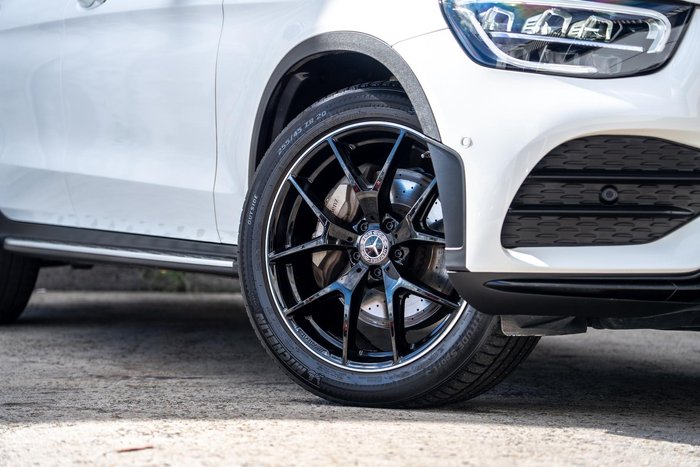 2023 Mercedes-Benz GLC-Class GLC300