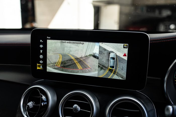 2023 Mercedes-Benz GLC-Class GLC300