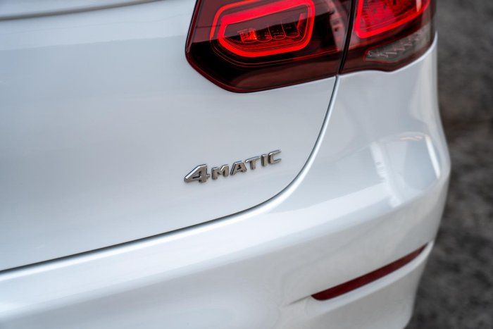 2023 Mercedes-Benz GLC-Class GLC300