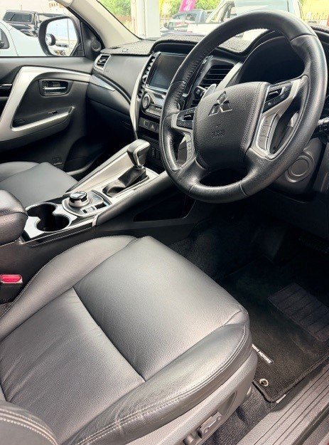 2018 Mitsubishi Pajero Sport GLS