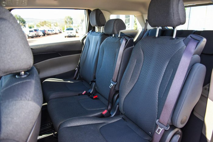 2026 Kia Carnival S