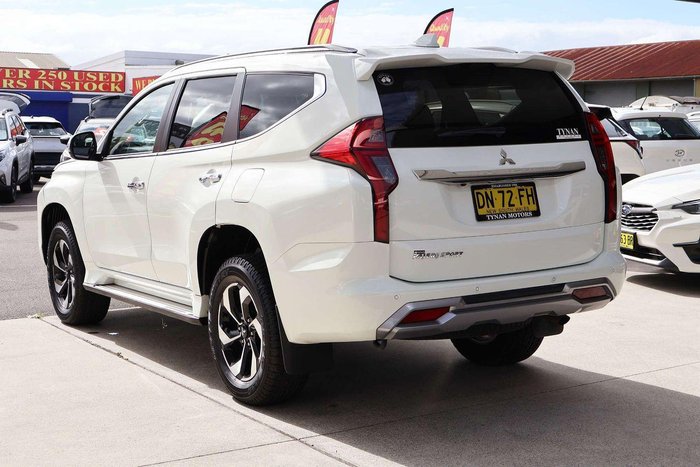 2024 Mitsubishi Pajero Sport GLS