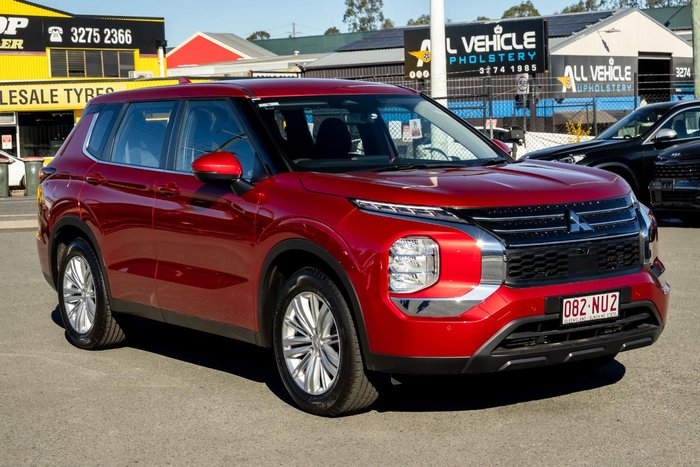 2024 Mitsubishi Outlander ES