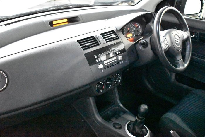 2010 Suzuki Swift S