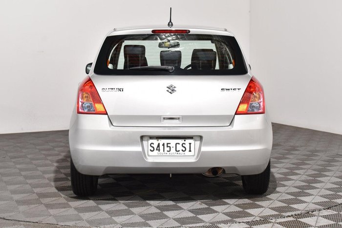 2010 Suzuki Swift S