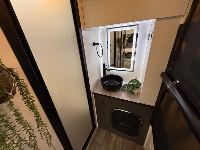 2024 On The Move Caravans Adventure 6.3F