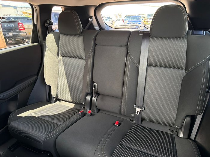 2024 Mitsubishi Outlander LS