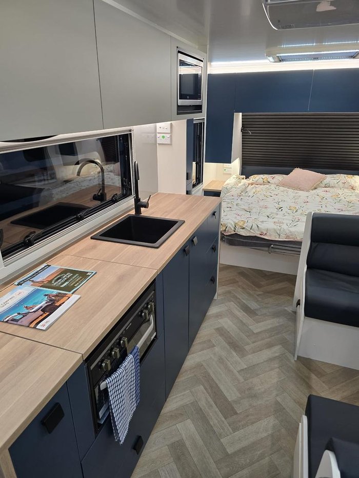 2026 New Age Caravans Manta Ray Mr20 Save $8,425 Was $ 84,249