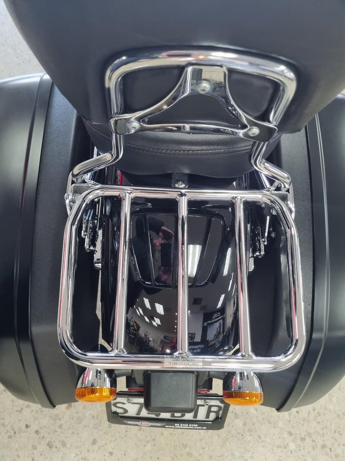 2022 Harley-Davidson Sport Glide 107 (FLSB)