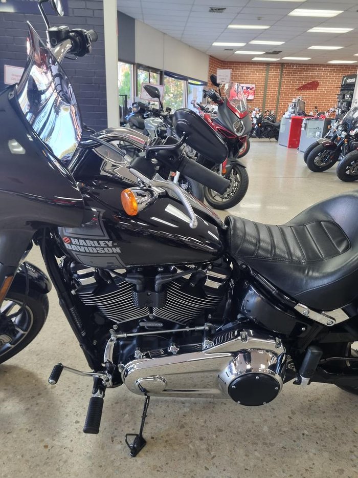 2022 Harley-Davidson Sport Glide 107 (FLSB)