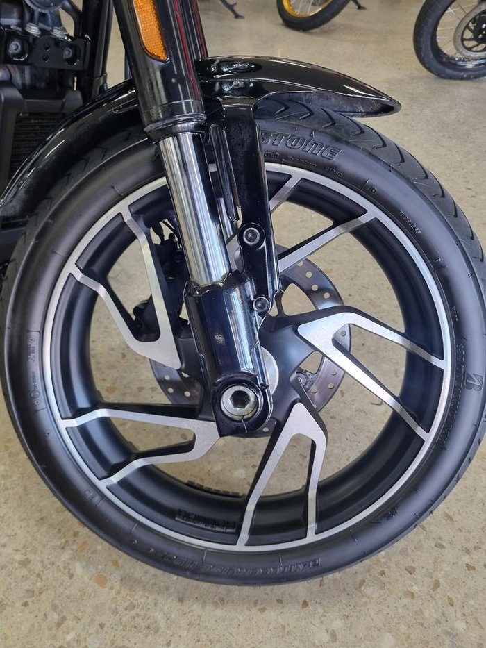 2022 Harley-Davidson Sport Glide 107 (FLSB)