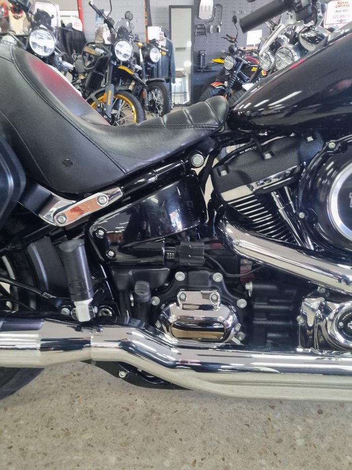 2022 Harley-Davidson Sport Glide 107 (FLSB)