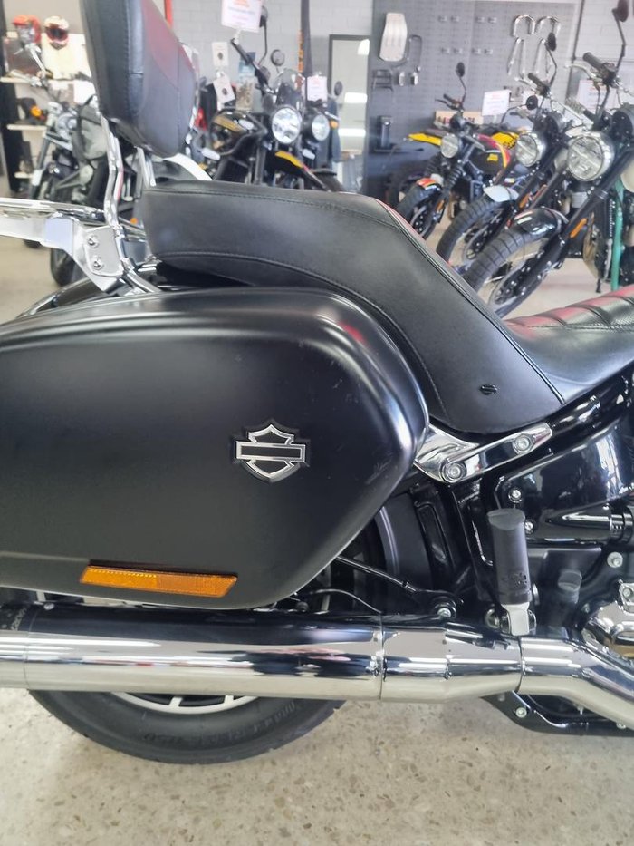 2022 Harley-Davidson Sport Glide 107 (FLSB)