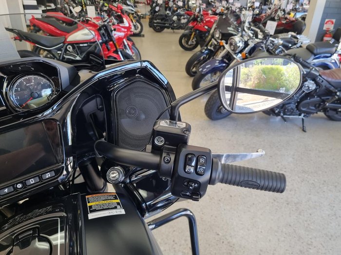 2025 Indian Challenger Dark Horse 112