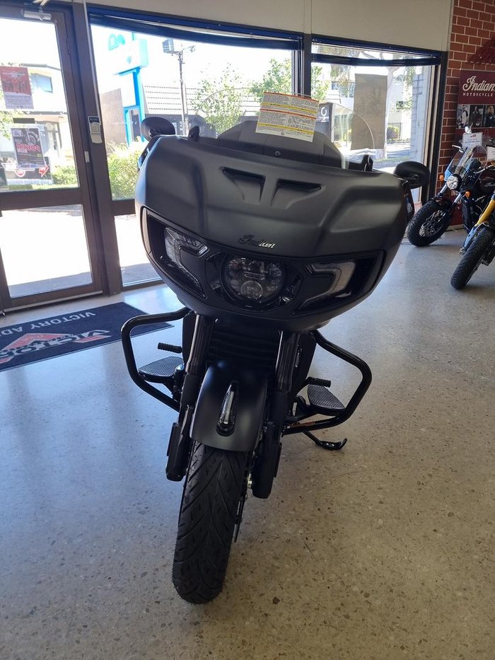 2025 Indian Challenger Dark Horse 112