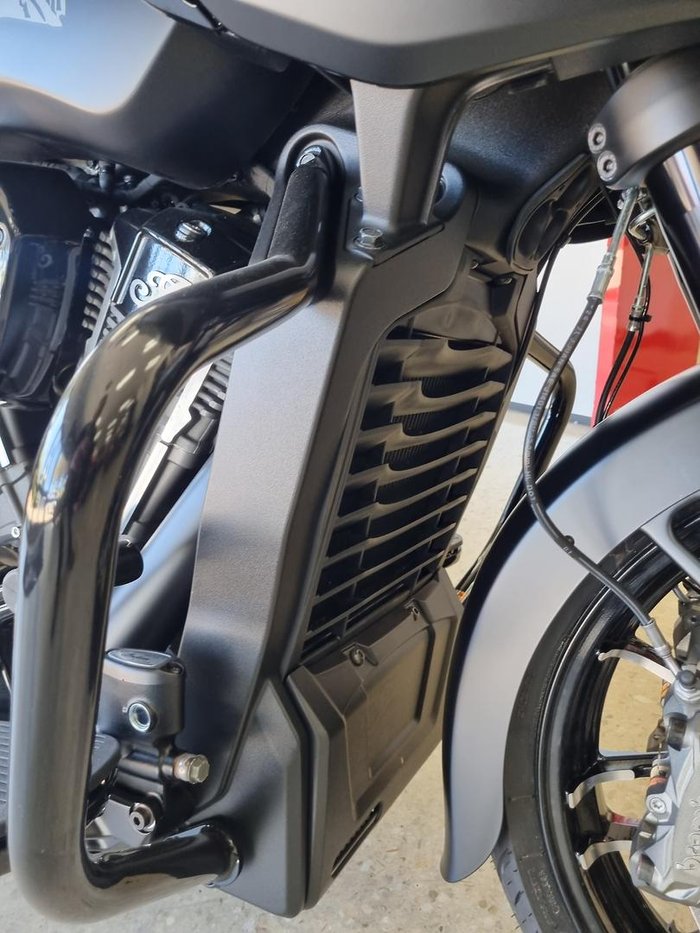 2025 Indian Challenger Dark Horse 112