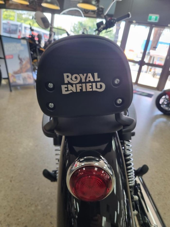 2025 Royal Enfield Meteor 350 Supernova