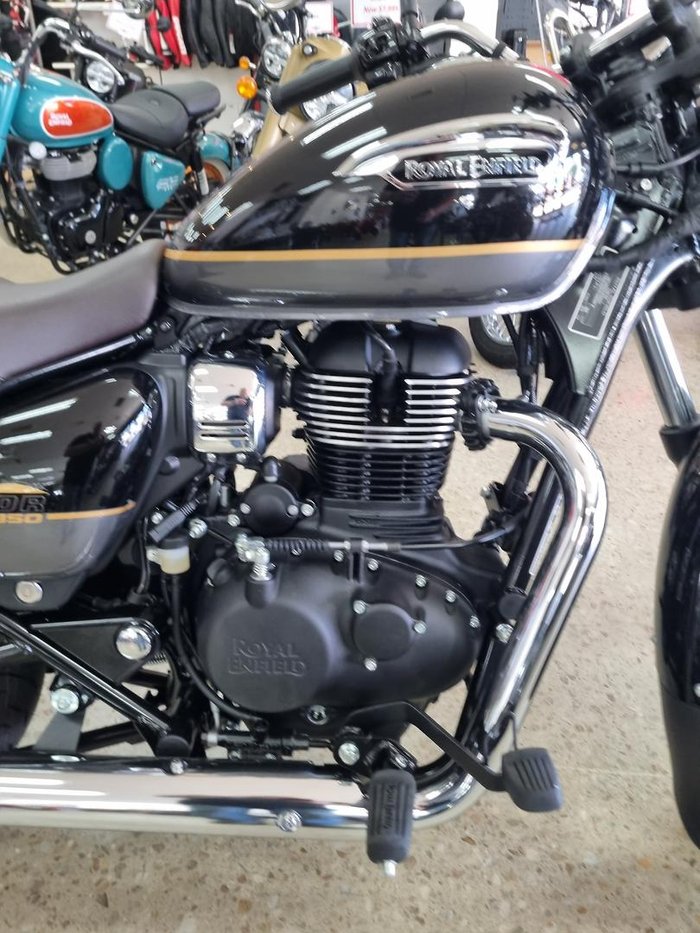 2025 Royal Enfield Meteor 350 Supernova