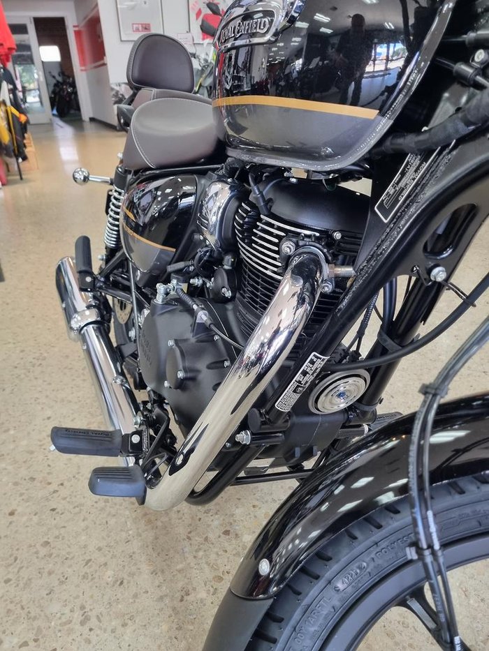 2025 Royal Enfield Meteor 350 Supernova