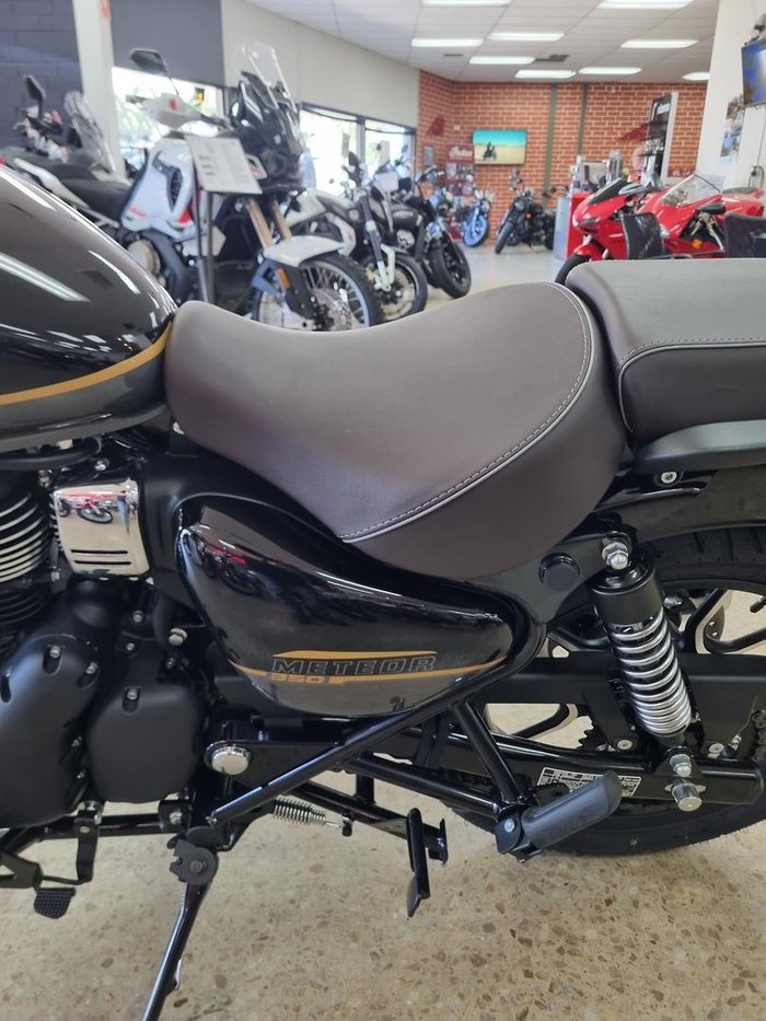 2025 Royal Enfield Meteor 350 Supernova