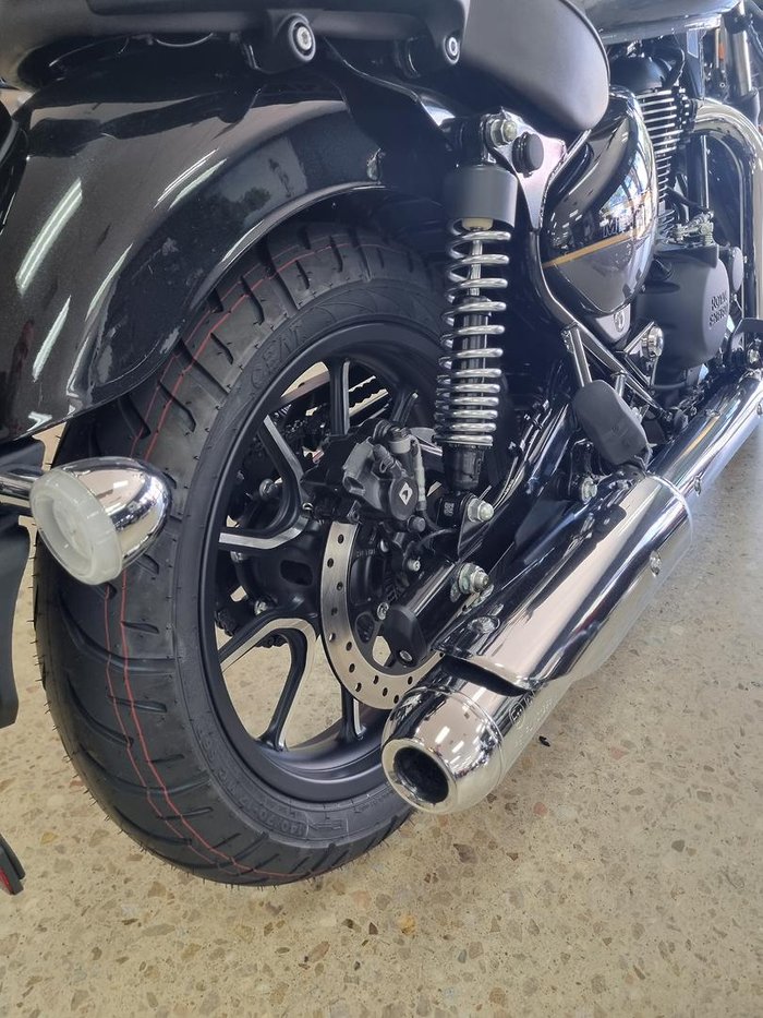 2025 Royal Enfield Meteor 350 Supernova