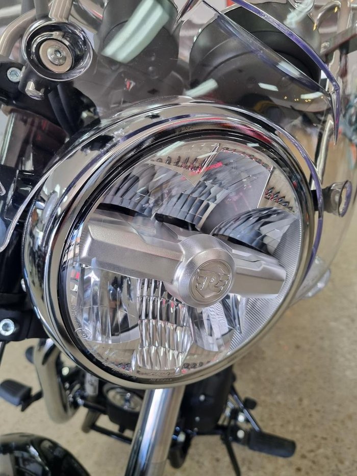 2025 Royal Enfield Meteor 350 Supernova