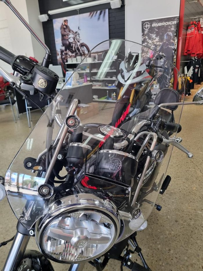 2025 Royal Enfield Meteor 350 Supernova