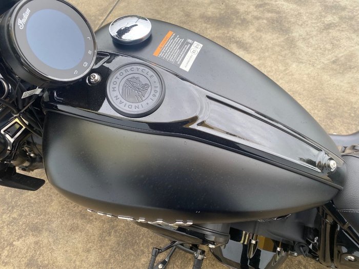 2024 Indian SPORT CHIEF BLACK SMOKE