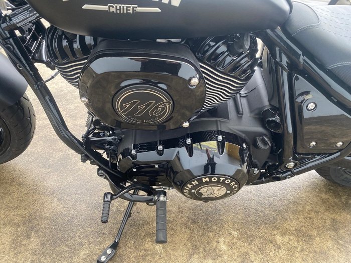 2024 Indian SPORT CHIEF BLACK SMOKE