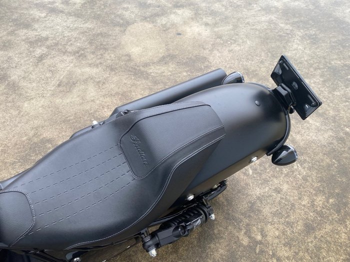 2024 Indian SPORT CHIEF BLACK SMOKE