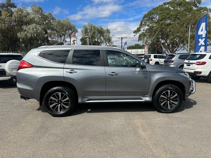 2016 Mitsubishi Pajero Sport GLS
