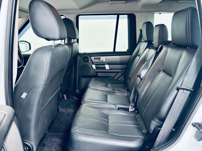 2016 Land Rover Discovery TDV6 Series 4 MY16.5 4X4 Dual Range Fuji White