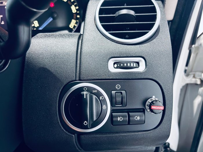 2016 Land Rover Discovery TDV6 Series 4 MY16.5 4X4 Dual Range Fuji White