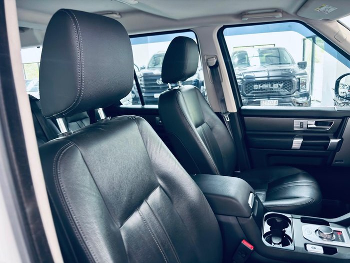 2016 Land Rover Discovery TDV6 Series 4 MY16.5 4X4 Dual Range Fuji White